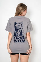 T-SHIRT OVERSIZE KARMA IS A CAT