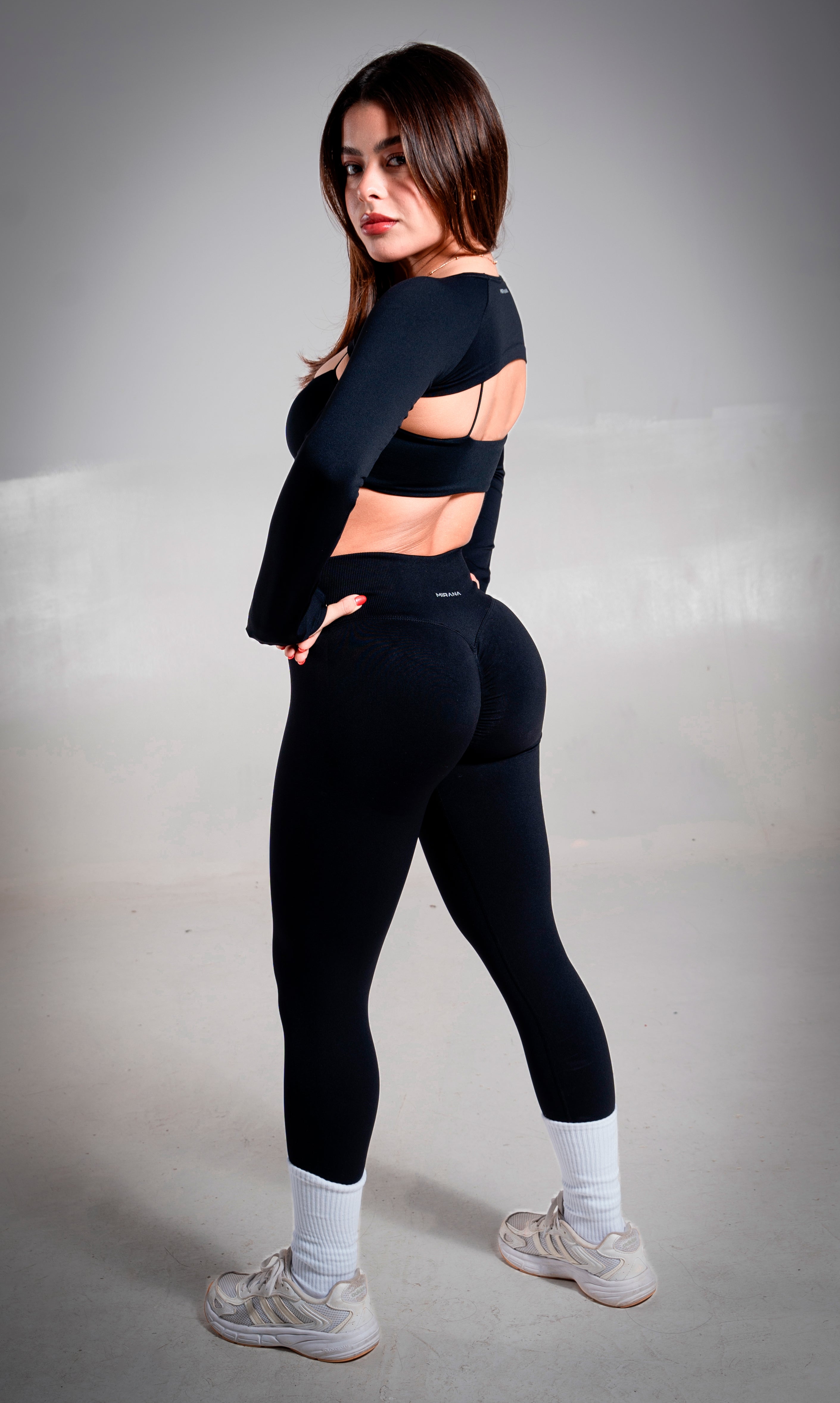 Set Aura