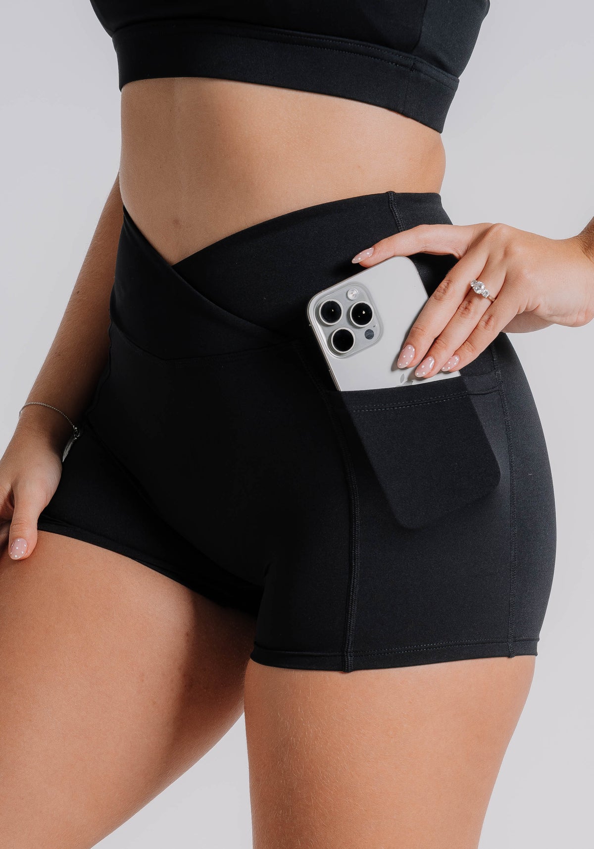 Set Curve V negro - conjunto deportivo para mujer Mirana Fit (7)