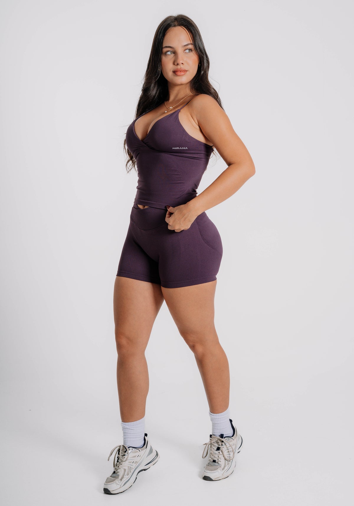 Set Sculpt Short uva - conjunto deportivo para mujer Mirana Fit