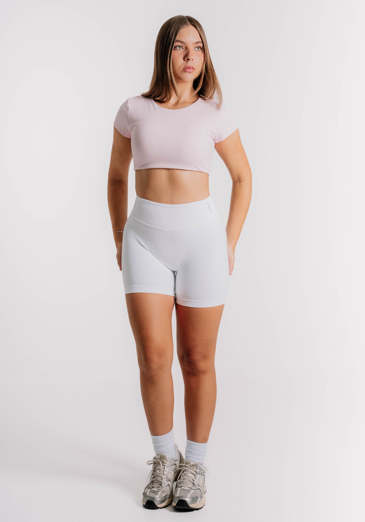 Short Curve blanco - short deportivo para mujer Mirana Fit (3)