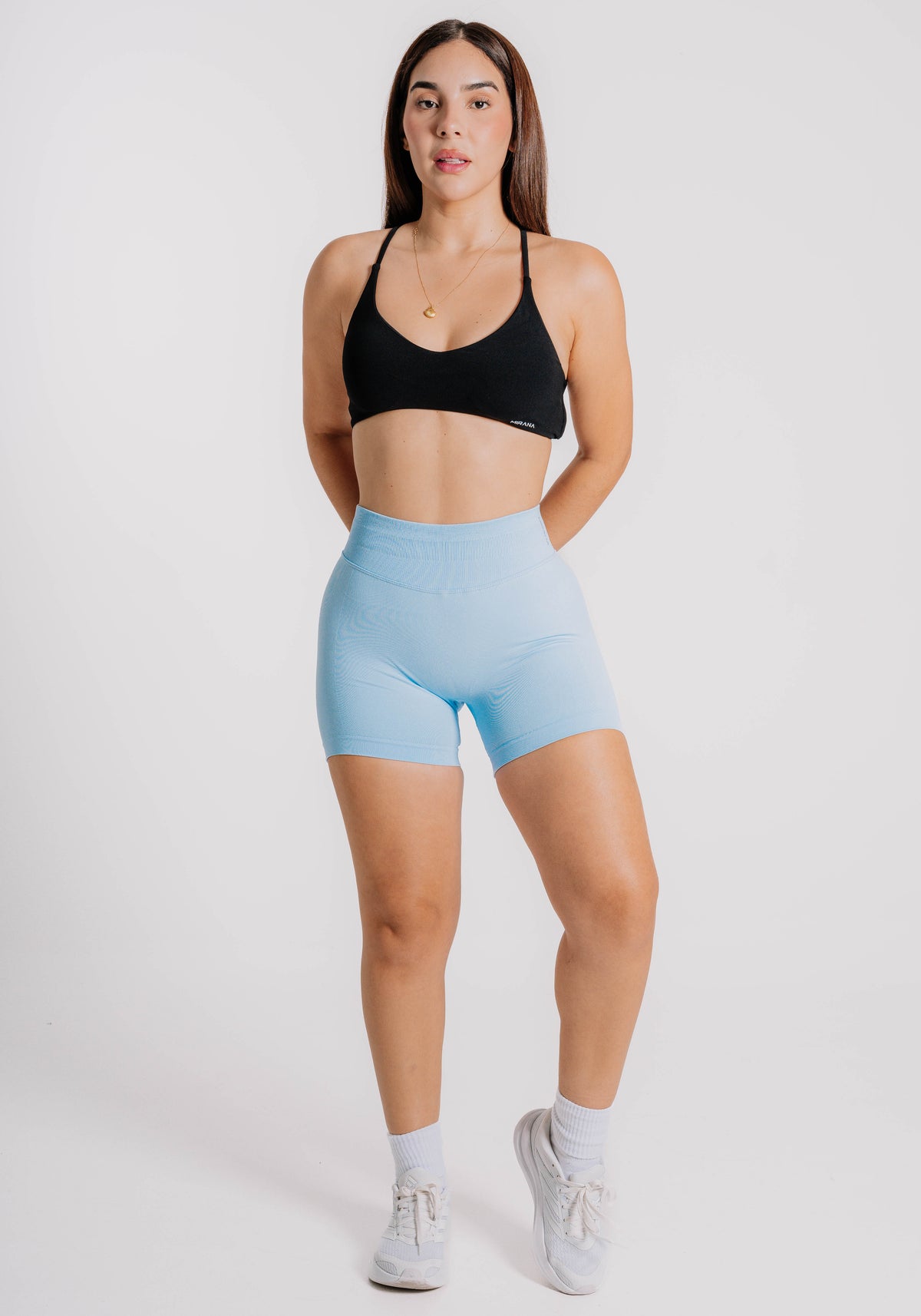 Short Curve celeste - short deportivo para mujer Mirana Fit (3)